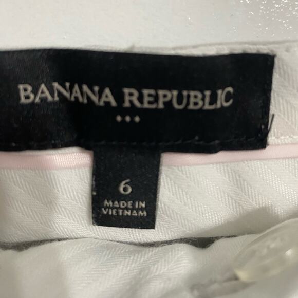 Banana Republic Bermuda Shorts Size 6 Light Khaki Pockets Preppy Summer Cotton - Picture 2 of 7